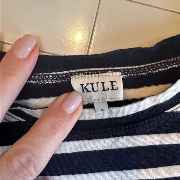 KULE 3/4 Sleeve Striped Navy and White T-Shirt (SM) - Picture 2 of 4